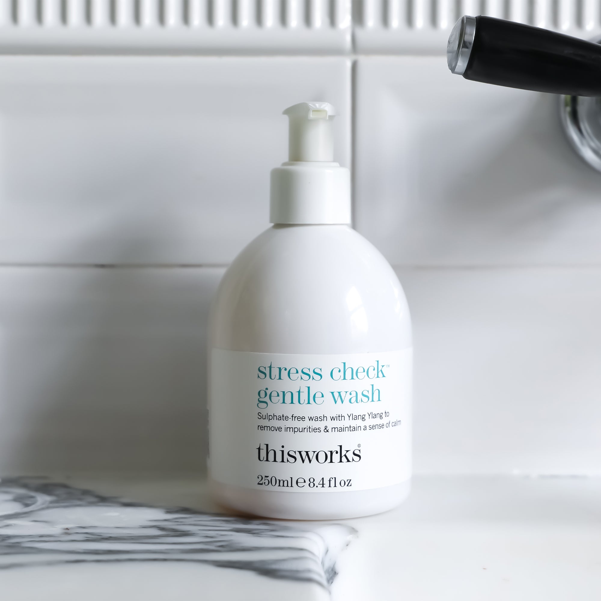 This Works Stress Check Gentle Wash 250 ml image 4