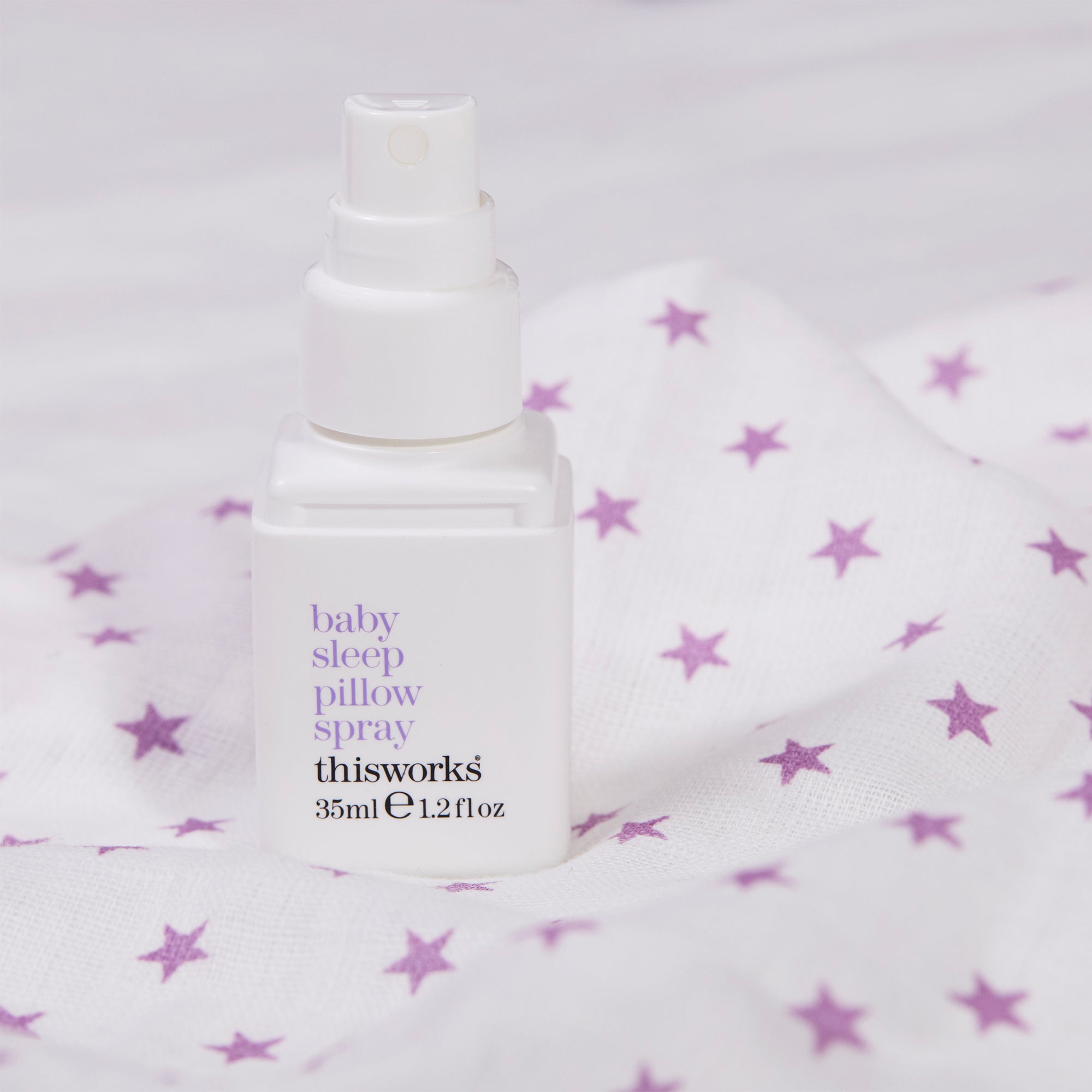 This Works Baby sleep pillow spray 35ml image 4