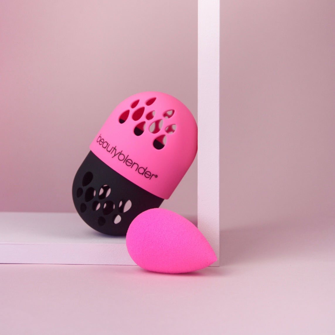 Beautyblender Blender Defender Protective Carrying Case image 2